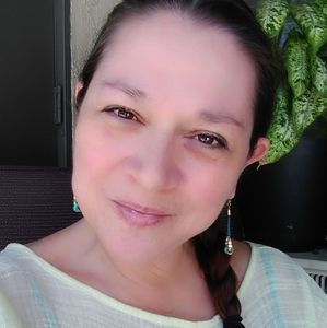 Meet your Posher, Sharon